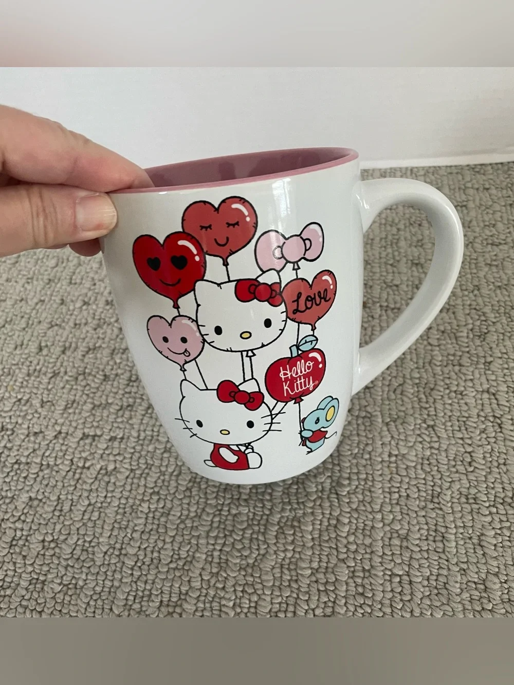 New hello kitty red balloons mug